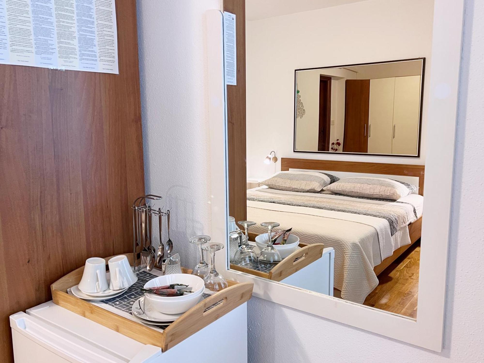 Room Tai - Spacious And Comfy With Private Terrace Hvar Town Exterior photo